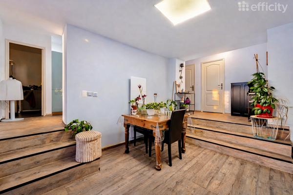 Appartement
         3 pièces
        - 88 m² Exclusivité 160 000 € *