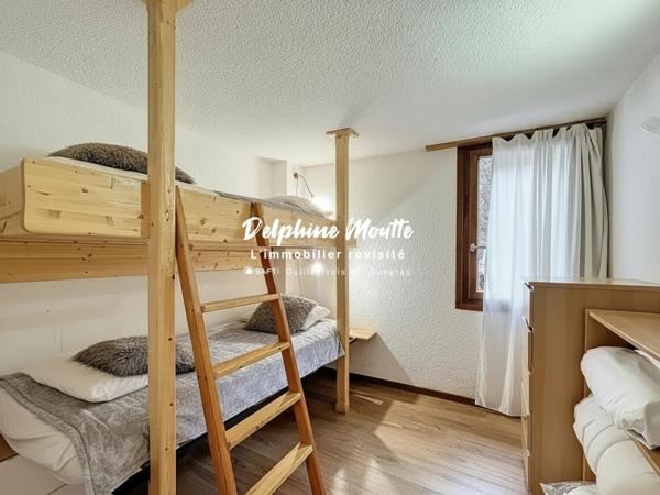 T3 VARS CENTRE intégralement rénové