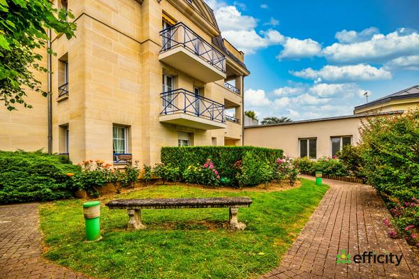 Appartement
         2 pièces
        - 37 m² Exclusivité 245 000 € *