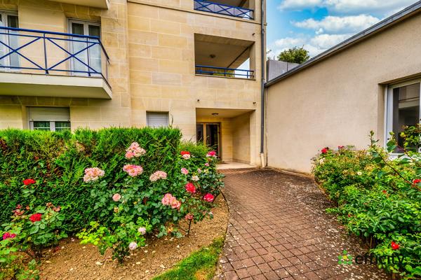 Appartement
         2 pièces
        - 37 m² Exclusivité 245 000 € *