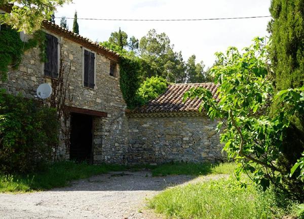 Maison à vendre    4 pièces •  Villeneuve-les-Corbières