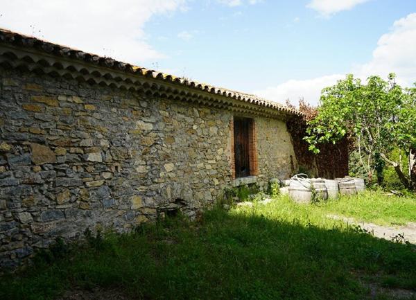 Maison à vendre    4 pièces •  Villeneuve-les-Corbières