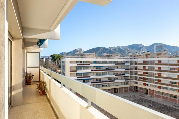 ***VISITE VIRTUELLE DISPONIBLE SUR DEMANDE…MARSEILLE 9EME…5 PIECES 100M² À RÉNOVER…VUE MER ET COLLINE…BALCON...STATIONNEMENTS...CAVE...RESIDENCE LA BRUYERE***