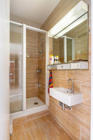 ***VISITE VIRTUELLE DISPONIBLE SUR DEMANDE…MARSEILLE 9EME…5 PIECES 100M² À RÉNOVER…VUE MER ET COLLINE…BALCON...STATIONNEMENTS...CAVE...RESIDENCE LA BRUYERE***