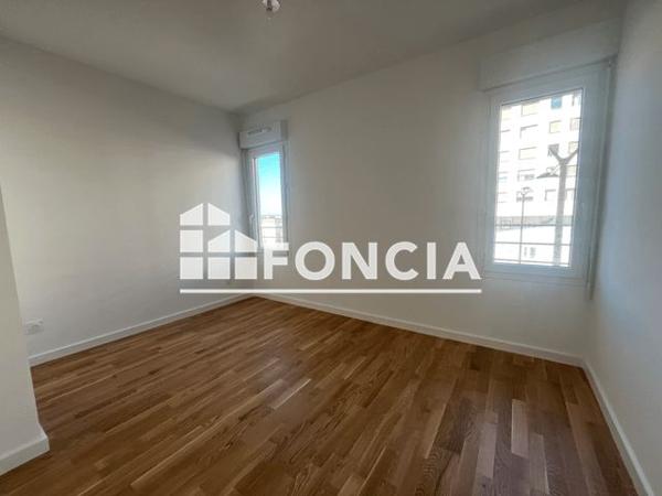 Location Appartement 4 pièces 90 m² - Bordeaux 33100