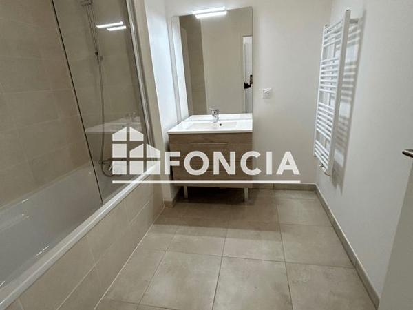 Location Appartement 4 pièces 90 m² - Bordeaux 33100