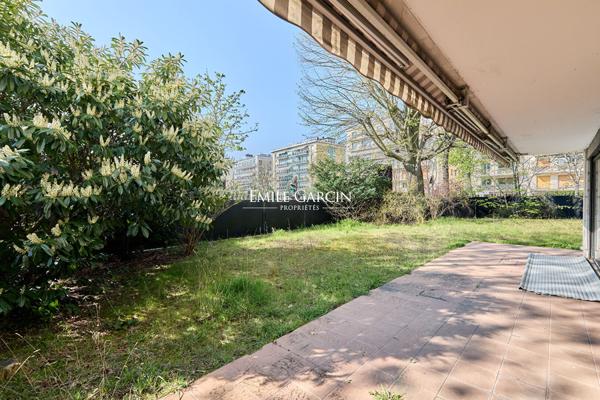 À Vendre - Appartement à rénover avec projet - Neuilly -Sur-Seine - 92200 - Rez-de-Jardin - 5 Chambres