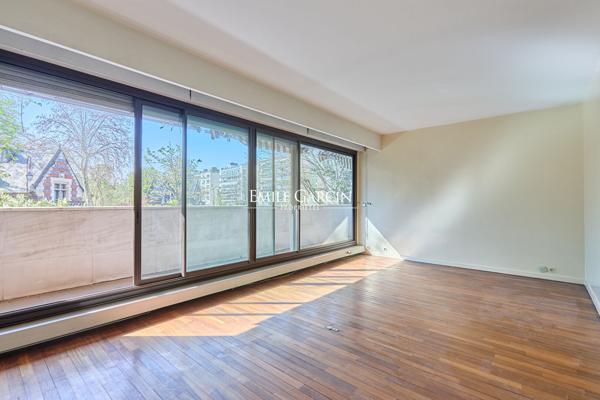 À Vendre - Appartement à rénover avec projet - Neuilly -Sur-Seine - 92200 - Rez-de-Jardin - 5 Chambres