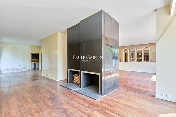 À Vendre - Appartement à rénover avec projet - Neuilly -Sur-Seine - 92200 - Rez-de-Jardin - 5 Chambres