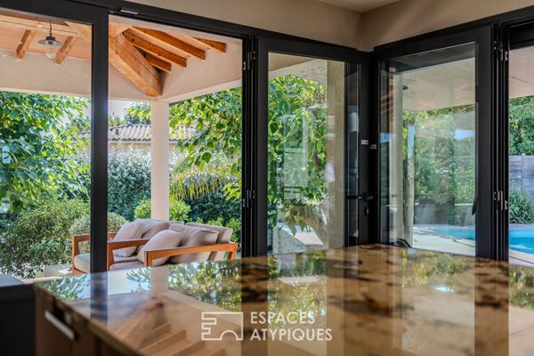 Bastide contemporaine avec piscine