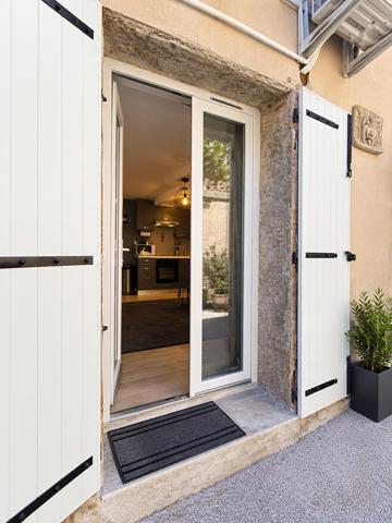À VENDRE – STUDIO LOUÉ ET CLIMATISE – RDC