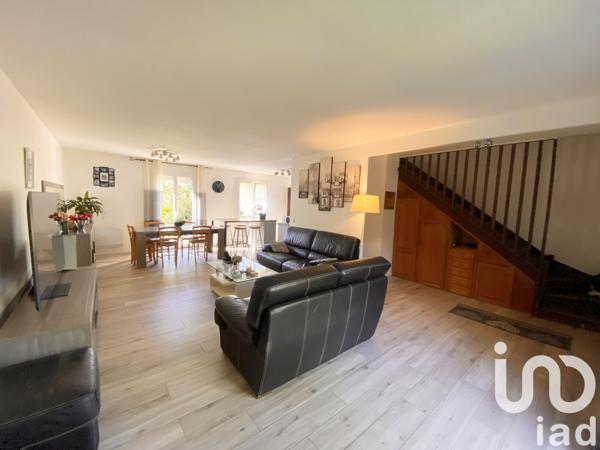 Maison à vendre 5 pièces 90 m² Saint-Fargeau-Ponthierry