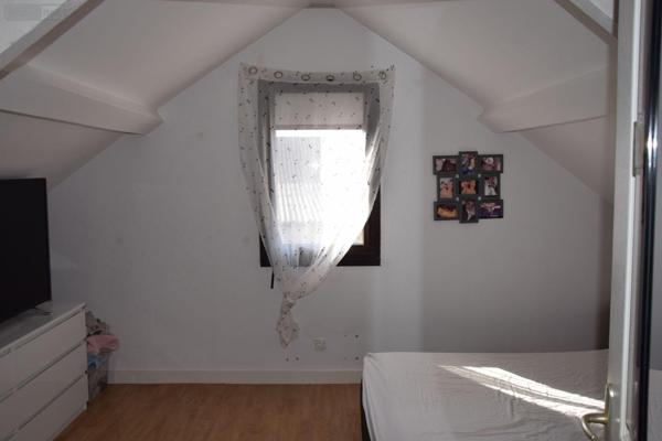 Immeuble à vendre à La Bazoge-Montpinçon en Mayenne (53440), ref : 53075-FC121