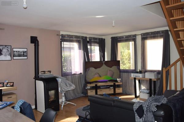 Immeuble à vendre à La Bazoge-Montpinçon en Mayenne (53440), ref : 53075-FC121