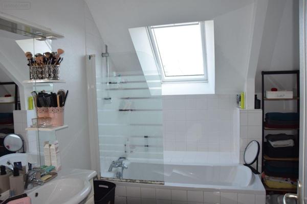 Immeuble à vendre à La Bazoge-Montpinçon en Mayenne (53440), ref : 53075-FC121