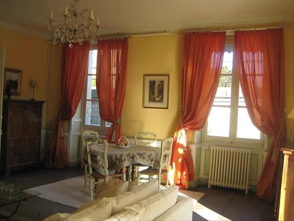 Maison à vendre |  Noyers-sur-Cher |  10 pièces | 320 m²