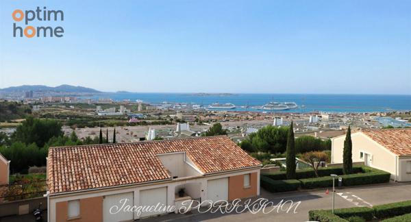 Appartement T3 en résidence avec vue mer, terrasse, garage et places de parking