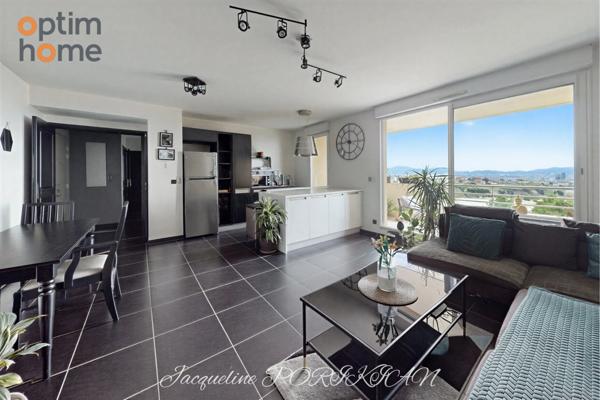 Appartement T3 en résidence avec vue mer, terrasse, garage et places de parking