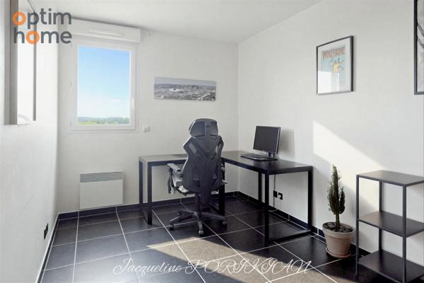 Appartement T3 en résidence avec vue mer, terrasse, garage et places de parking