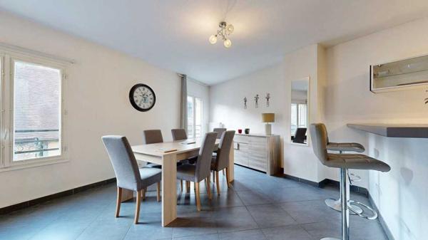 Appartement - Sarlat-la-caneda Charmant Appartement T3 Lumineux en Centre-Ville avec 2 Chambres