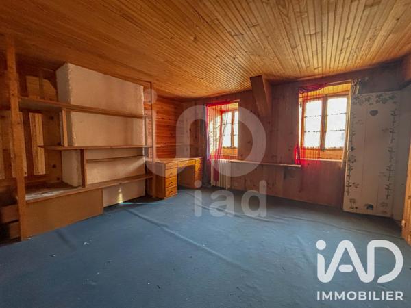 Maison à vendre 5 pièces 228 m² Montluçon