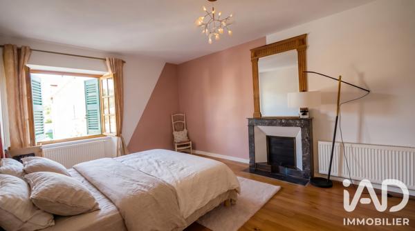 Maison à vendre 8 pièces 315 m² Gex