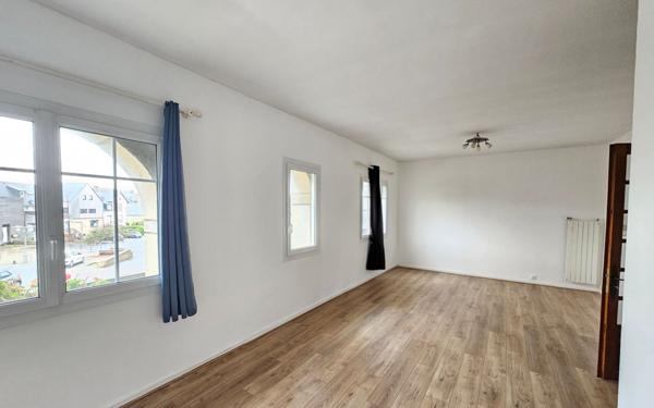 Maison à louer    5 pièces •  Trébeurden