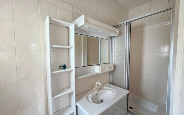 Maison à louer    5 pièces •  Trébeurden