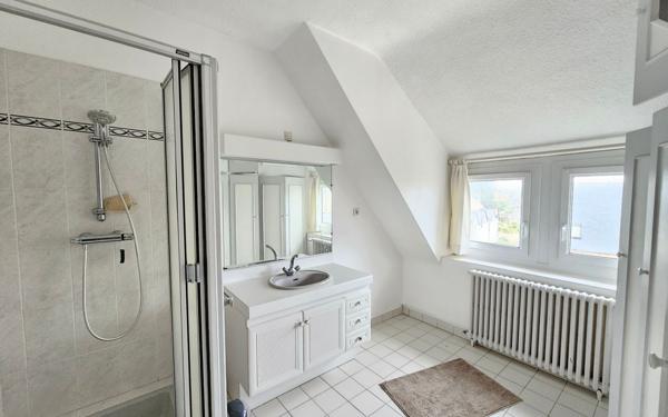 Maison à louer    5 pièces •  Trébeurden