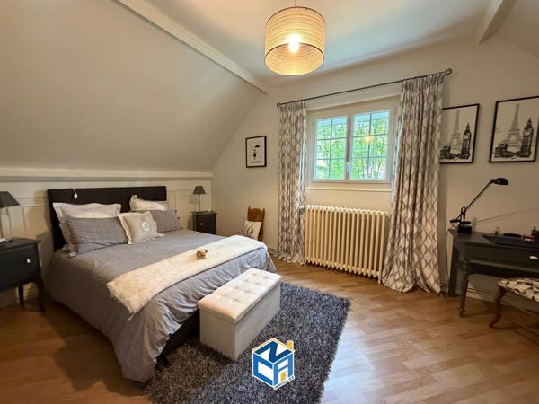 MAISON 4 CHAMBRES - SOUS-SOL COMPLET - VÉRANDA - TERRAIN ARBORÉ 4522M2