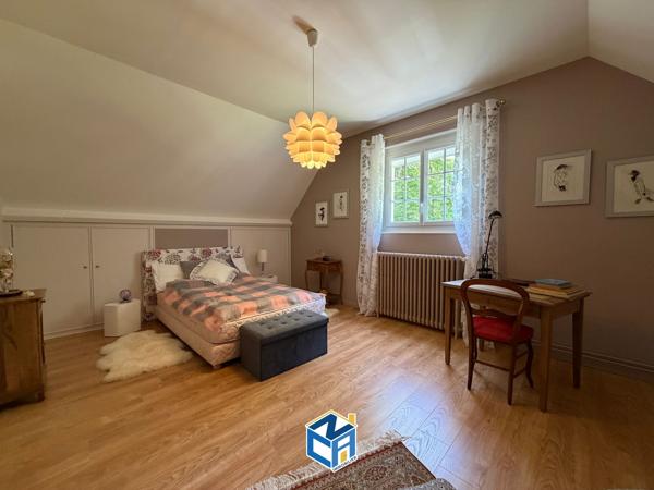 MAISON 4 CHAMBRES - SOUS-SOL COMPLET - VÉRANDA - TERRAIN ARBORÉ 4522M2