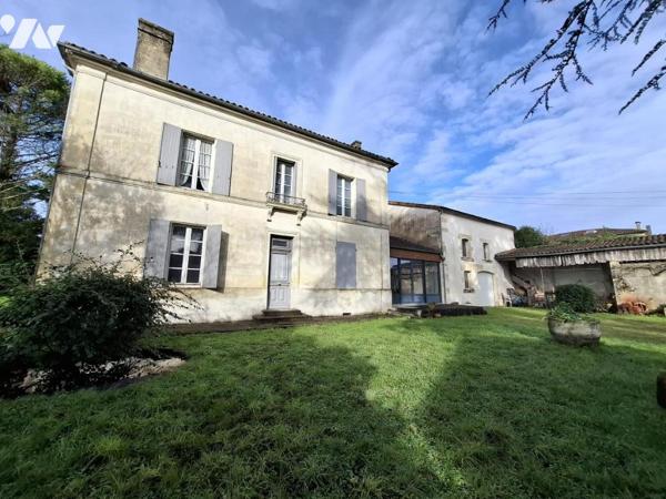A VAL DE COGNAC - Maison de maître de 228m² hab sur 11 435m² de parc et 150m² de dépendances