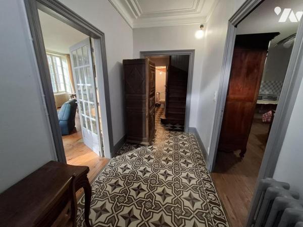 A VAL DE COGNAC - Maison de maître de 228m² hab sur 11 435m² de parc et 150m² de dépendances