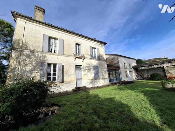 A VAL DE COGNAC - Maison de maître de 228m² hab sur 11 435m² de parc et 150m² de dépendances