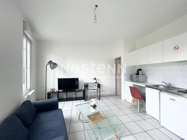 BORDEAUX - SAINT GENES - Appartement T1bis - Dernier étage - Immeuble pierres - Petite copropriété 4 lots - Vendu libre