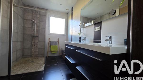 Maison à vendre 8 pièces 143 m² Montrevault-sur-Èvre