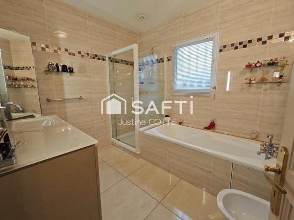 34 300 Agde – Maison 5 pièces, piscine et terrain