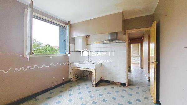 Maison individuelle à rénover – Centre village