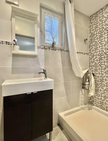 Lauris (84360) Appartement T2 rénové avec jardin