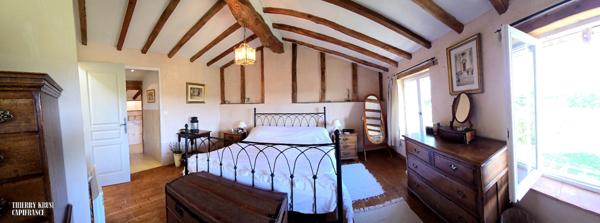 Magnifique ferme authentique de charme - 200m² rénovés avec passion - Vue panoramique - Calme absolu - Second logement attenant.