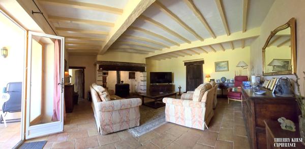 Magnifique ferme authentique de charme - 200m² rénovés avec passion - Vue panoramique - Calme absolu - Second logement attenant.