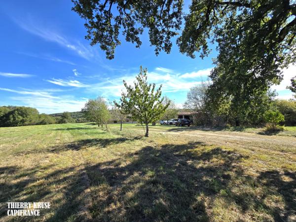 Magnifique ferme authentique de charme - 200m² rénovés avec passion - Vue panoramique - Calme absolu - Second logement attenant.