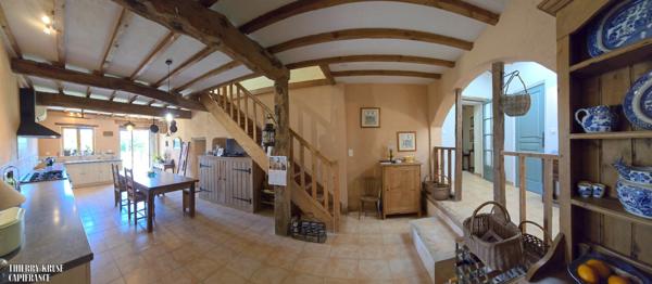 Magnifique ferme authentique de charme - 200m² rénovés avec passion - Vue panoramique - Calme absolu - Second logement attenant.