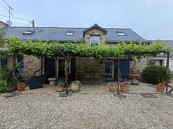 EN EXCLUSIVITÉ - Maison en pierre