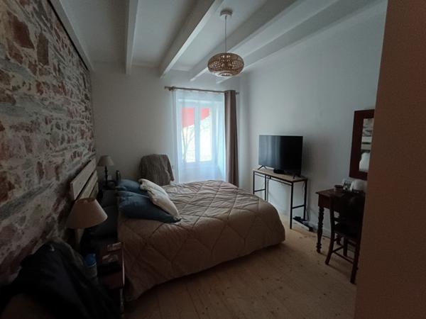 EN EXCLUSIVITÉ - Maison en pierre