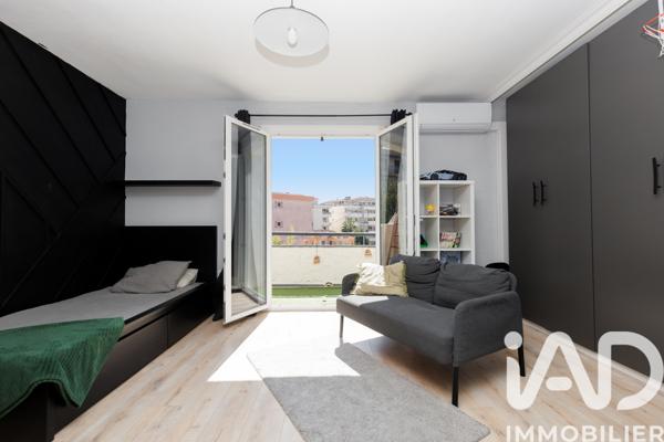 Maison à vendre 6 pièces 153 m² Mandelieu-la-Napoule
