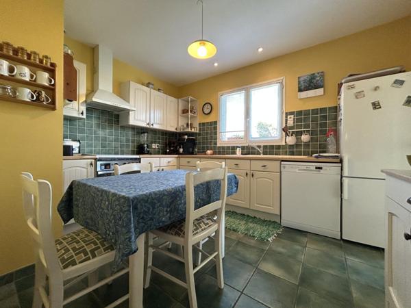 Villa 151m² 4 chambres sur terrain arboré de 655m² avec grand garage