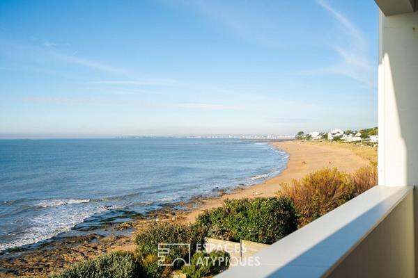 Villa rénovée en surplomb de la plage de Bonne Source avec accès direct au littoral