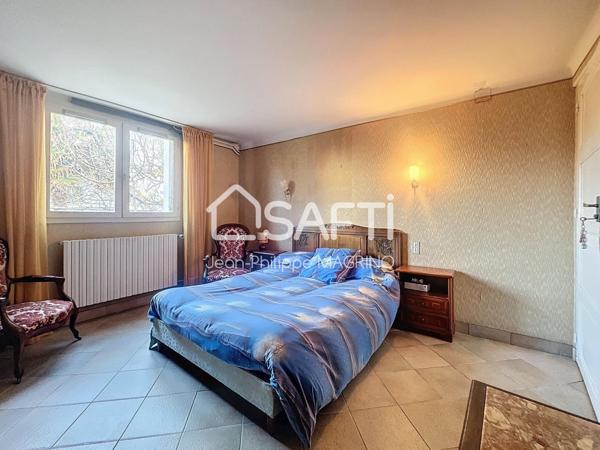 Maison familiale spacieuse et idéale pour grande famille.