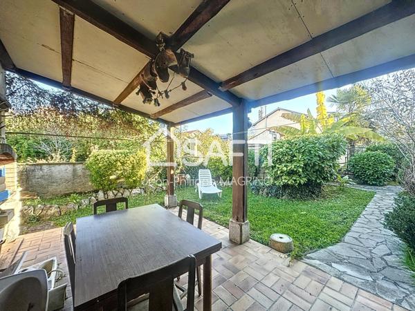 Maison familiale spacieuse et idéale pour grande famille.